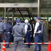 動画映像！佐賀市の佐賀銀行本店にトラブル客が軽乗用車で突っ込み男を逮捕