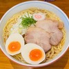 濃縮系ラーメン 堀切邸｜堀切菖蒲園｜丼の底の濃縮スープを混ぜる油そば式