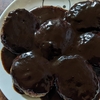 イオンに売ってる焼き上げハンバーグを粗挽き胡椒とデミグラスソースで美味しく食べる！　