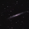 ＮＧＣ４２４４：りょうけん座のエッジオン銀河