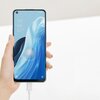OPPOスマホ、充電しながら使っても内蔵電池を「傷めない」機能が追加される