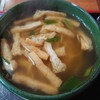 白山市白峰にある永清で、いなりラーメン。志んさ本舗で、とち餅。そのまま紅葉ドライブ。