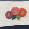 毛糸刺繍をしてみました