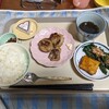 11/24(水)　常識の怖さ！　十分な吟味を経ない常識は、自分を傷つける。引いては、選択の可能性を当人から、奪う。にっちもさっちも行かなくなって、自分で自分の首を絞めるようなものだ！深い考えが出来ないから、通り一遍の答えしか出せなくなる！