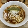 【今週のラーメン５４９４】丸幸（東京・武蔵境）ラーメン ＋ ネギ皿 ＋ アサヒスーパードライ ＋ 多満自慢 生貯蔵酒ＤＲＹ　〜何だかんだで落ち着く旨さ！ストレス抱える現代社会に安寧を与えるノスタルジックな中華そば！