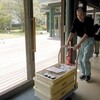出張販売　パンの焼き上がり　ブルーベリー