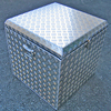 四角いサイズのアルミ工具箱