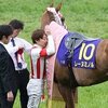 桜花賞馬レーヌミノルは軽々と１馬身先着／ローズＳ