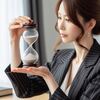 「人生リセットの秘訣：砂時計の法則で新たな始まりを」