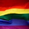 サッカー場で旗かかげ反LGBTQ法に抗議　ドイツ（ハンガリー）