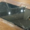 伏見区からご来店！画面に亀裂が走って割れてしまったアイフォン７のガラス交換！(｀・ω・´)