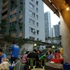 香港地元飯、ダイパイトン：揚げ物２種のおつまみ、打冷盛り合わせと牛肉の黒胡椒炒め（新南興小菜王、大窩口）