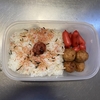 赤ウィンナー弁当