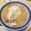 【新潟発祥なおじ 新橋店】背脂たっぷり新潟燕三条ラーメンを新橋で食べる【背脂中華そば + 半炒飯セット】