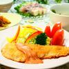 ☆サーモンフライ オーロラソース添え＆豆腐の生ハムしそロール☆