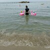 娘達、初めての海水浴