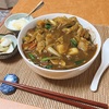 押し迫った年末は、朝からカレー南蛮蕎麦で温まる。