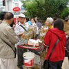 労働公園前の金魚売り