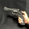 甲高い銃声のマルシンM586を・・・撃つッ！