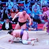 白鵬、照ノ富士との全勝対決を制してＶ45！