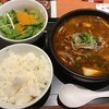 麻辣な味わいに夢中！刺激的な本格火鍋  四川風麻辣火鍋（ミニごはん・サラダつき） 1,099円（税込1,208円） at デニーズ_北池袋店 