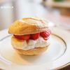 また食べたくなるお菓子&#65290;イチゴとバナナのクリームブッセ