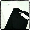 ユニクロUのクルーネックTシャツと、無印のオーガニックコットンTシャツと。