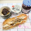 たんぱく質が摂れるチキン＆スパイシーチリとチロルチョコと