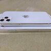 iPhone12シリーズのモックアップモデルの写真、iPad Proのようなデザインが特徴