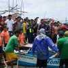 南シナ海でフィリピン漁船が外国籍船に衝突される。