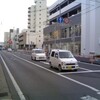 クロステラスと道路