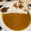 本格唐揚げカレーとキャベツ