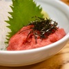 豊洲の「とんかつ八千代」でネギトロ。
