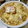 【今週のラーメン５１７２】中華そば みたか（東京・三鷹）ワンタンメン ＋ 竹の子皿 もやしピーマン半熟玉子 ＋ サッポロラガービール赤星