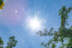 今年の夏も暑い　降水量はほぼ平年並みの予想　北陸地方暖候期予報