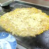 ボリュームあるもんじゃが食べられる　もんじゃ亭桃のコーンチーズもんじゃ（９００円）