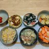 トウモロコシごはん。とん汁(3日目)。麻婆豆腐。セロリを漬ける。
