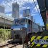 三菱ドック踏切（横浜市西区）～続・続・都市の中を走る貨物列車