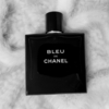 ブルードゥシャネル オードトワレのレビューと使い方〜50代男性に似合う香水
