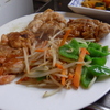 幸運な病のレシピ（ 1611 ）朝：鶏モモ肉のプレスソテー（白ワイン-醤油-酢ソース）、鮭、身欠ニシン、メザシ、カボチャ、味噌汁、マユのご飯