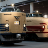 威風堂々と展示される2つの名車両