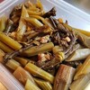 本日の朝食惣菜はお友達から頂いたフキとタラの芽の煮物＜おうちごはん＞