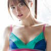 『仮面ライダーガッチャード』悪のヒロイン・坂巻有紗のCカップ美乳水着画像【３】