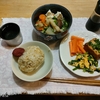 野菜味噌汁。厚揚げ。ニラ玉