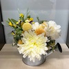 早くも春のアレンジメント