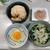 納豆玉子かけご飯。大根と人参の浅漬け。わかめとモヤシの即席味噌汁