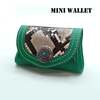 本革 レザー ライダース ミニ ウォレット 本物 蛇革 パイソン × グリーン 牛革 コンパクトウォレット 財布 コインケース 小銭入れ トラッカーウォレット アコーディオンウォレット  オリジナル レザークラフト ハンドメイド  かわいいグリーンの牛革レザーをベースに本物のパイソン蛇革を使ったコンパクトウォレット。