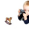 厳選7アイテム　子供に持たせても安心なデジタルカメラの選び方