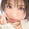 モデル・香音、インディゴブルーのセットアップで太ももあらわに美スタイルを披露！