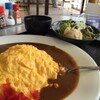 サービスエリアのふわふわオムカレー